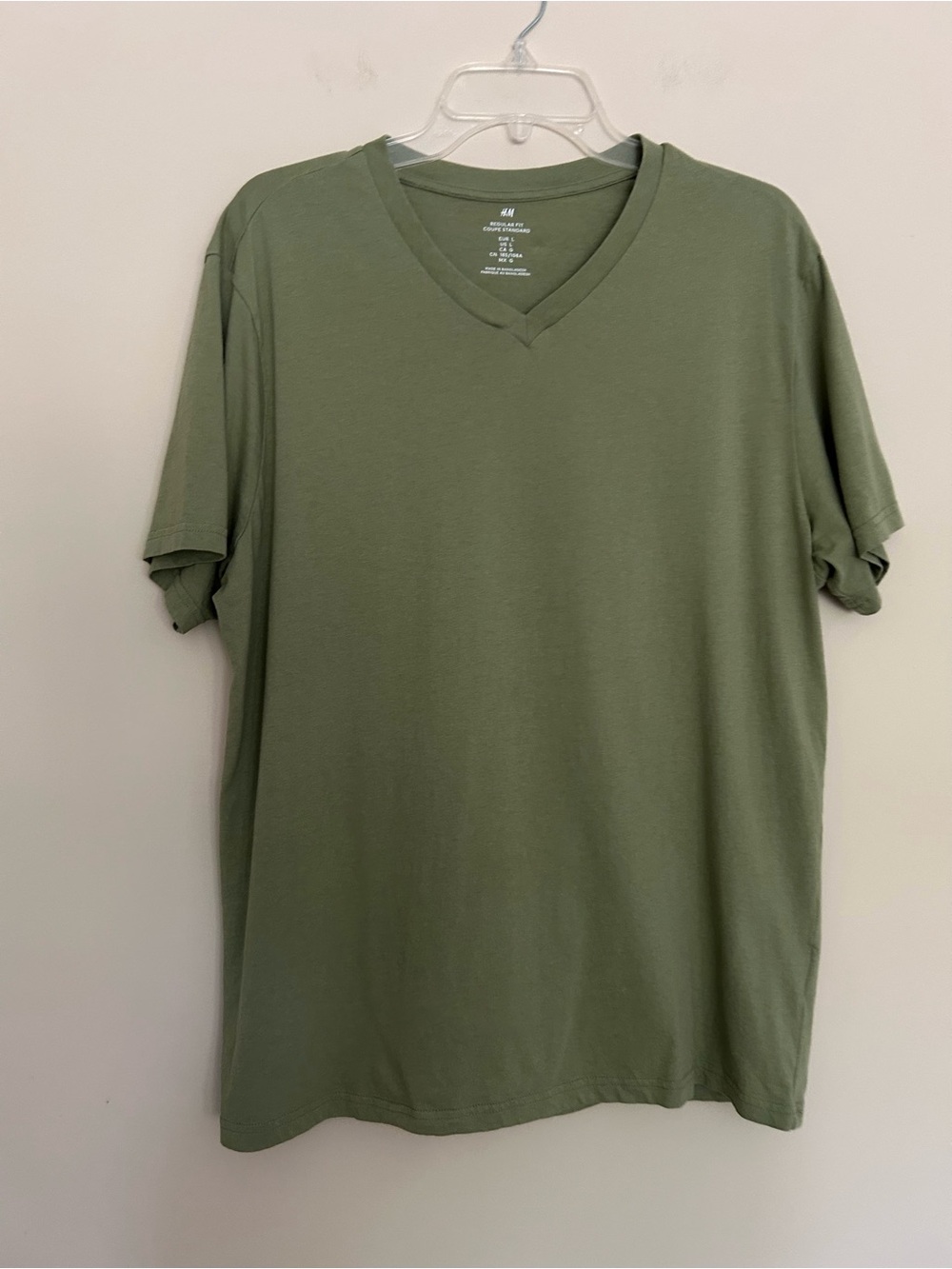 H&M Women’s Olive Green V-Neck Short Sleeve Tee